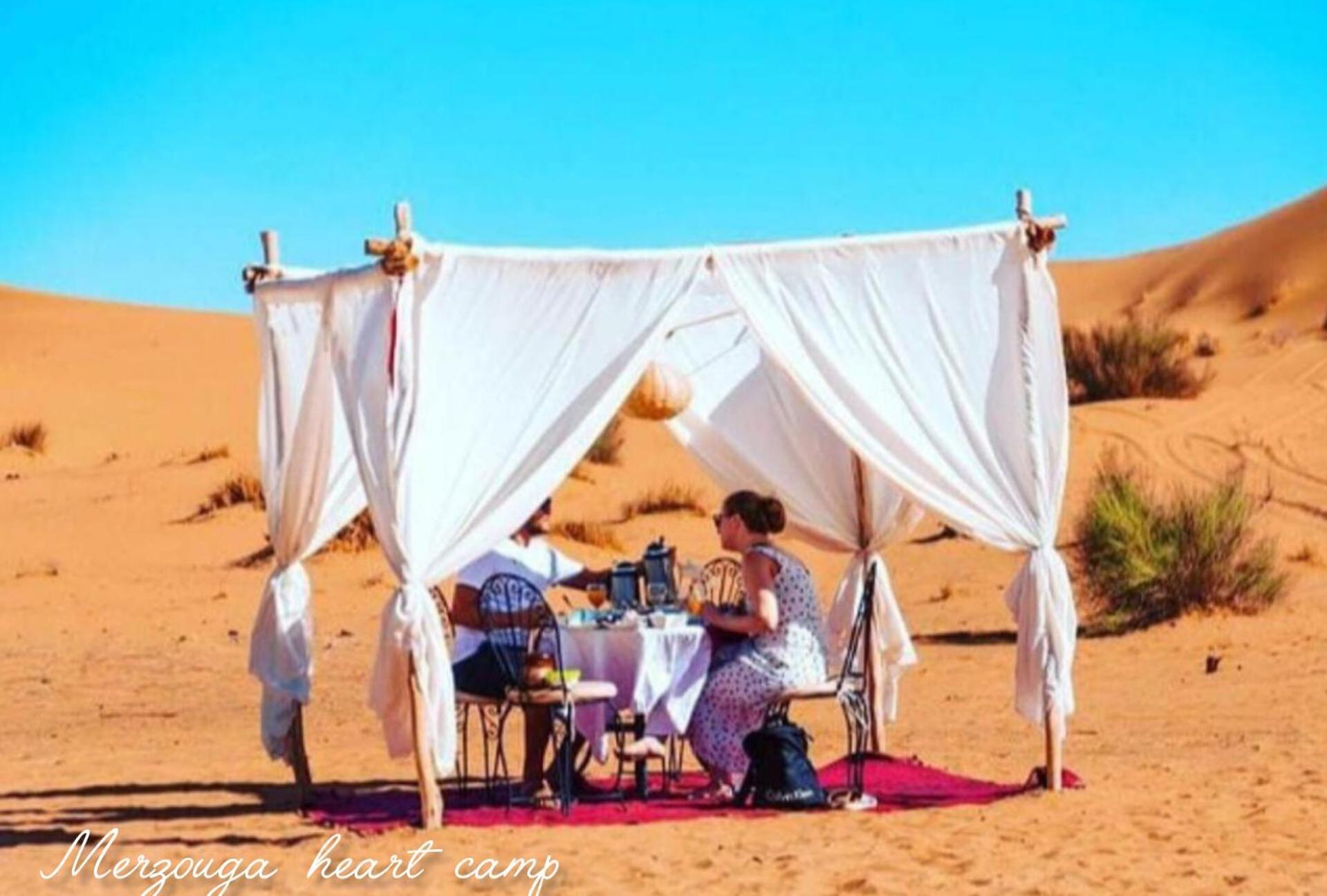 Merzouga Heart Camp ภายนอก รูปภาพ